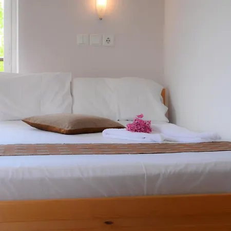 Hotel apartamentowy Geromichalos Paralía Skotínis