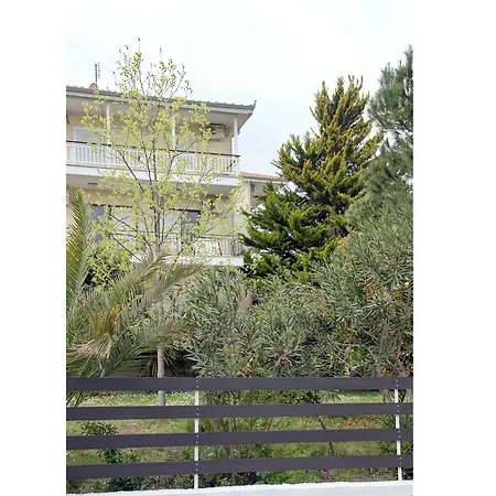 Hotel apartamentowy Geromichalos Paralía Skotínis