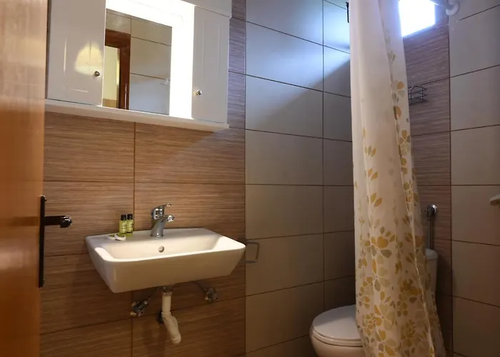 Ξενοδοχείο με διαμερίσματα Geromichalos Paralía Skotínis