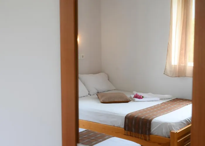 Ξενοδοχείο με διαμερίσματα Geromichalos 3*