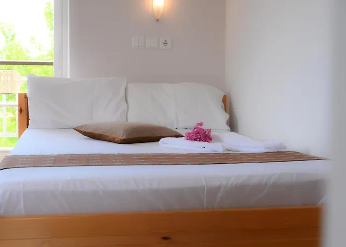 Ξενοδοχείο με διαμερίσματα Geromichalos Paralía Skotínis