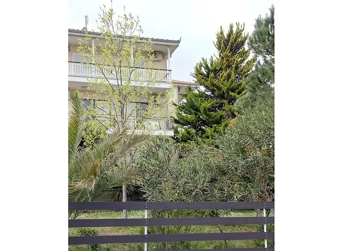 Ξενοδοχείο με διαμερίσματα Geromichalos Paralía Skotínis