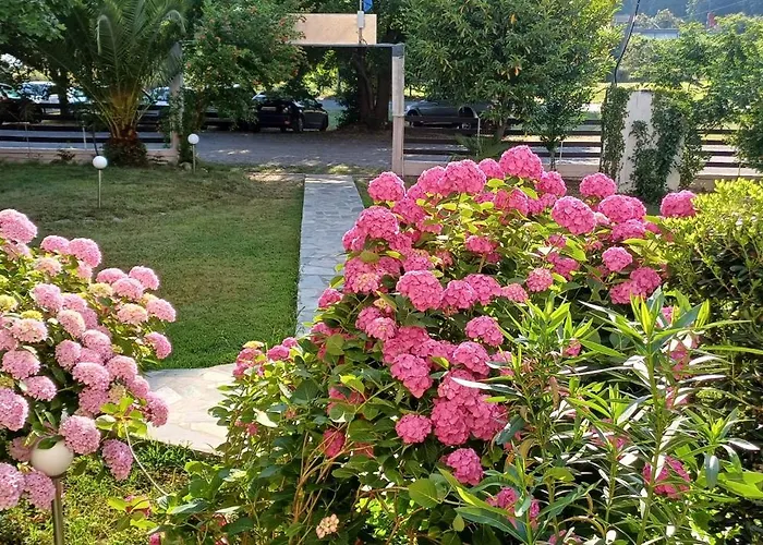 Ξενοδοχείο με διαμερίσματα Geromichalos